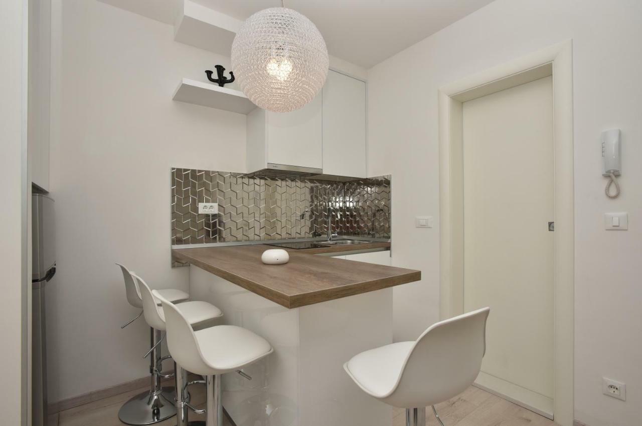 Apartman Petra Apartamento Makarska Exterior foto